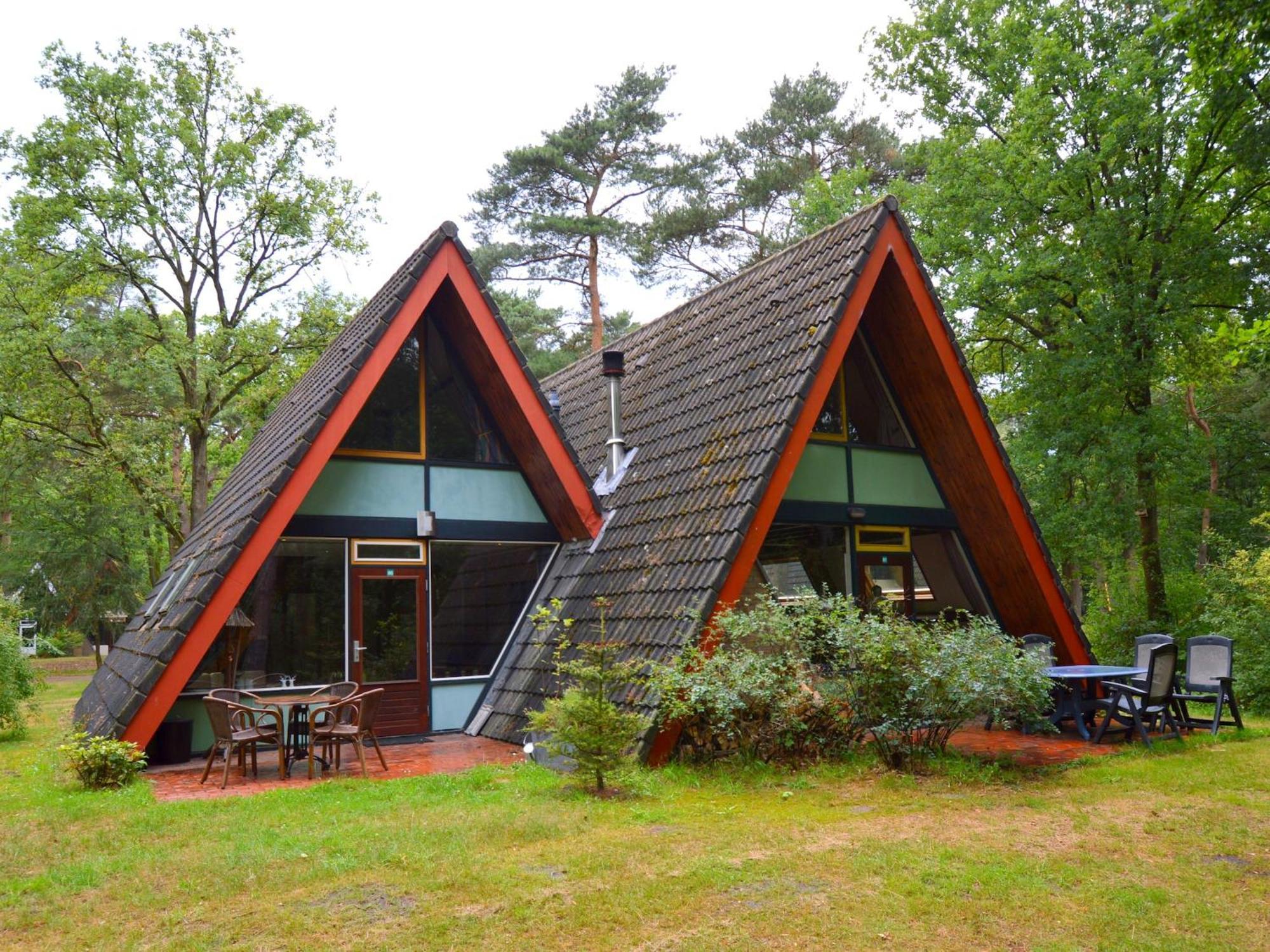 Tranquil Holiday Home In Limburg Amid A Forest Stramproy Exterior foto